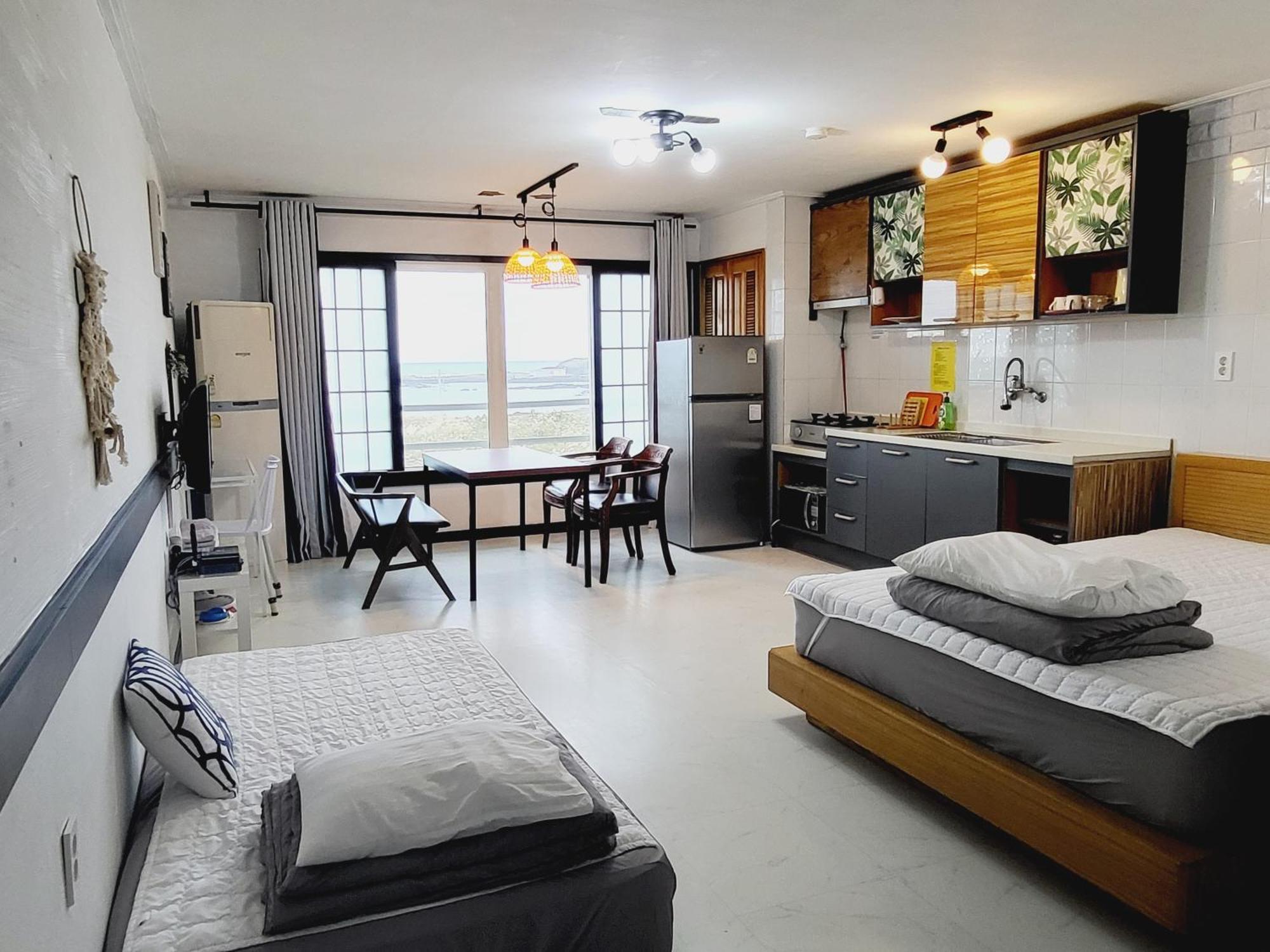Morning Beach Pension Jeju Ngoại thất bức ảnh