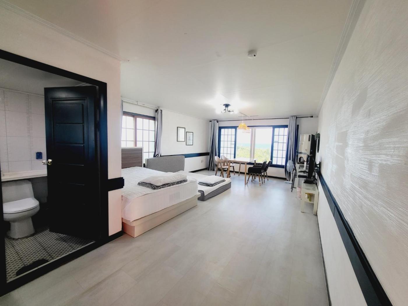 Morning Beach Pension Jeju Ngoại thất bức ảnh
