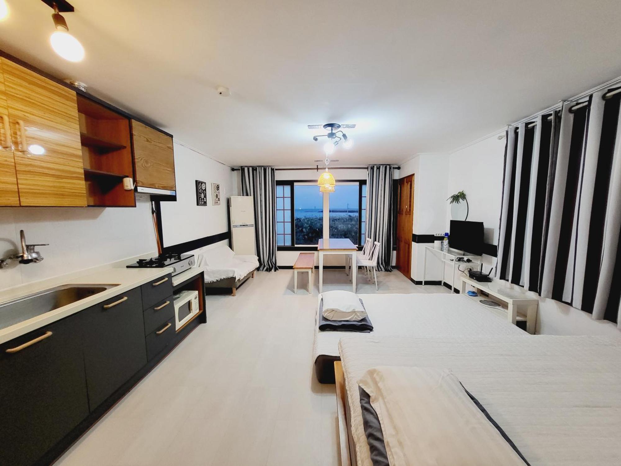 Morning Beach Pension Jeju Ngoại thất bức ảnh